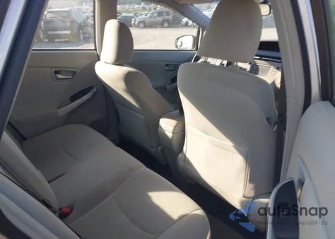 2013 Toyota Prius Two from USA, damaged, VIN JTDKN3DUXD5577474